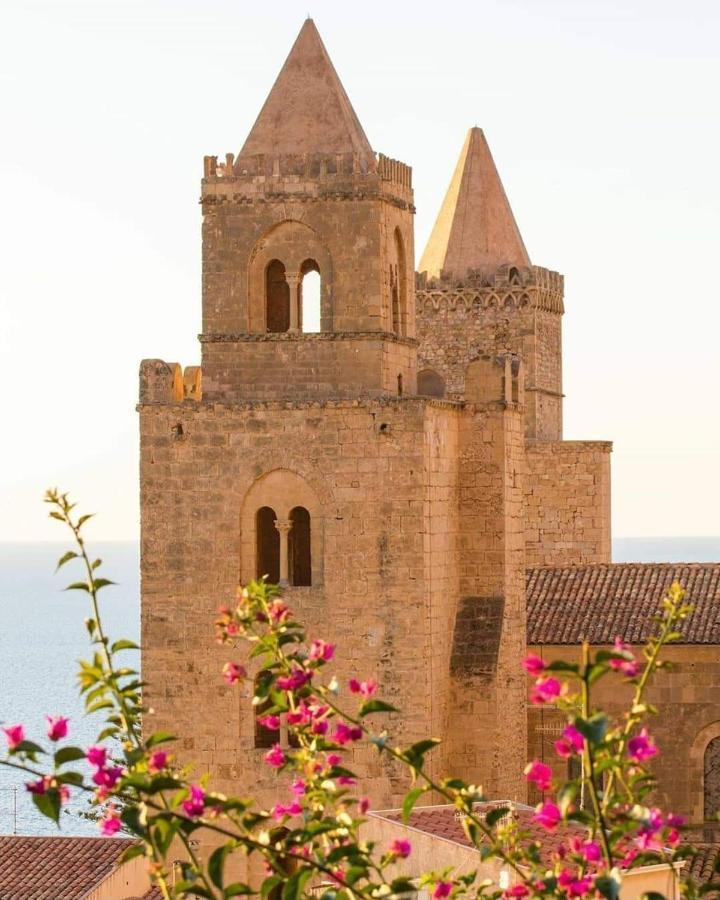 Familyholidays La Finestra Di Fronte Cefalù Buitenkant foto