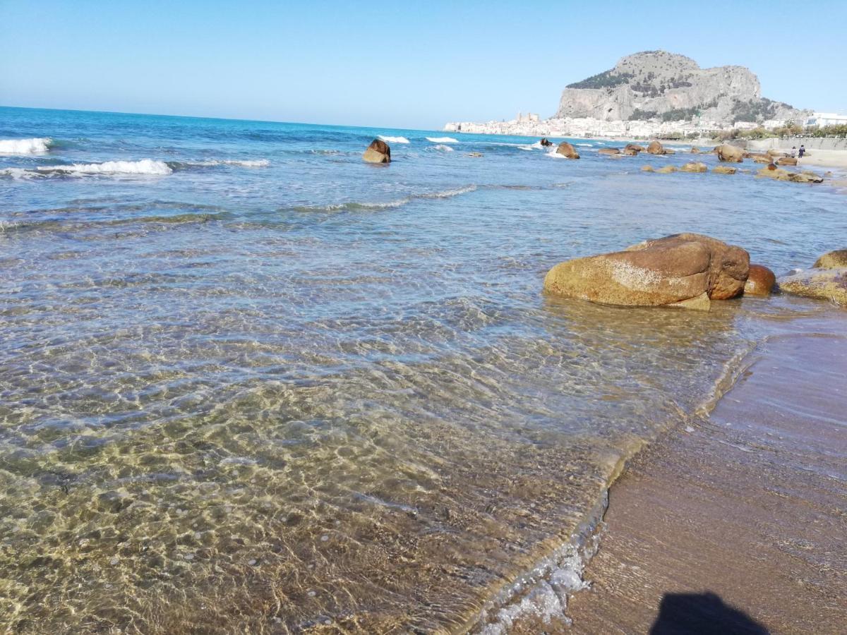 Familyholidays La Finestra Di Fronte Cefalù Buitenkant foto
