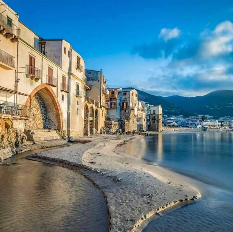 Familyholidays La Finestra Di Fronte Cefalù Buitenkant foto